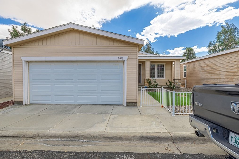 2418 Grandview Terrace, Tropico Village, CA 93560