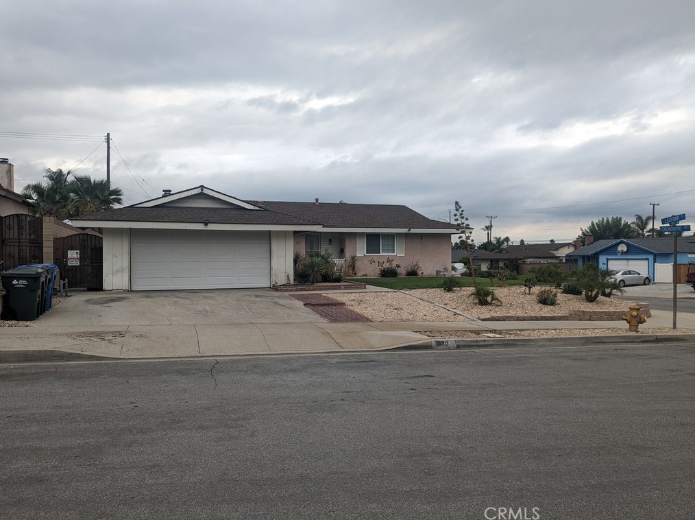 140 W Laxford St, Glendora, CA 91740