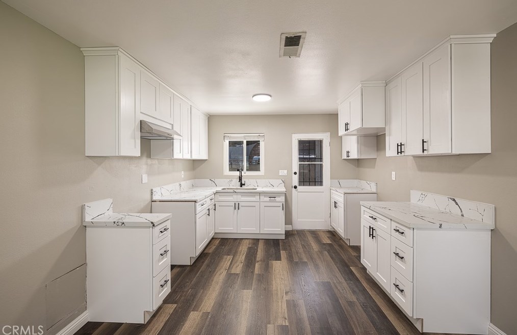 2610 Amanda St, Highland, CA 92346
