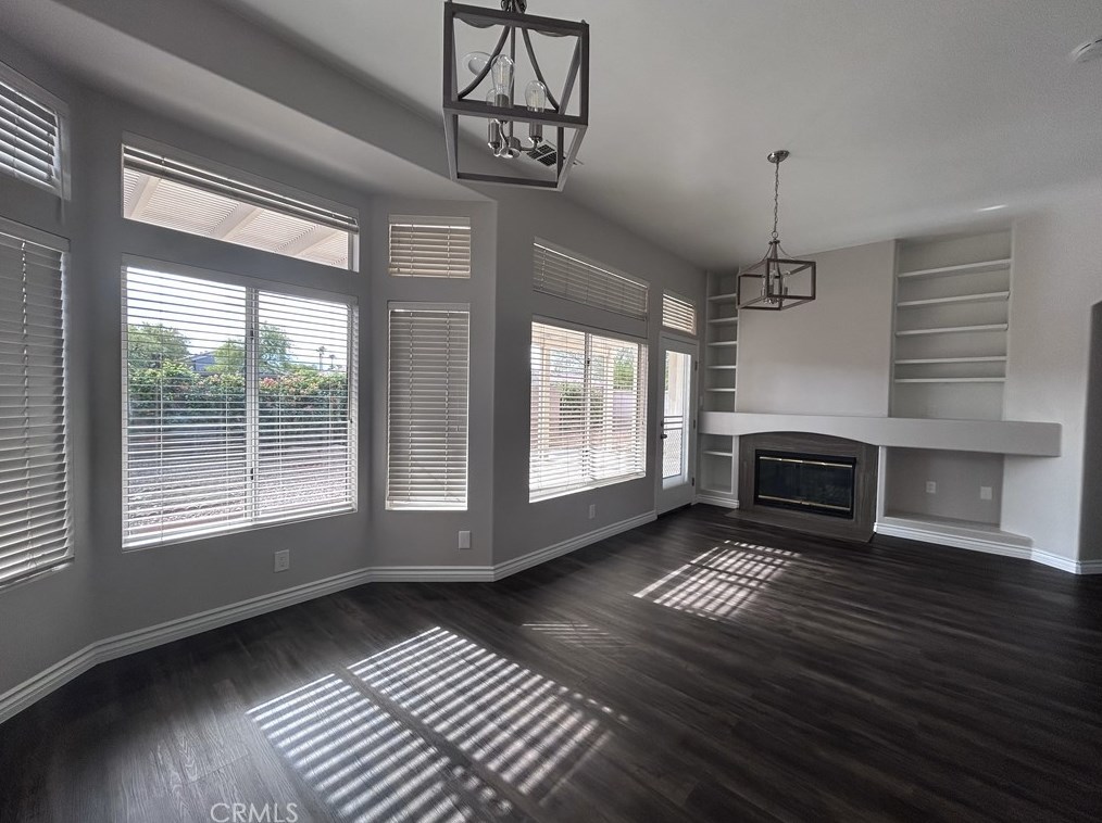 37247 Golden Pebble Ave, Palm Desert, CA 92211-1426