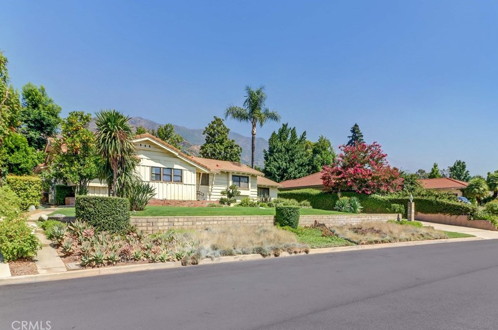 2445 Ocean View Dr, Upland, CA 91784