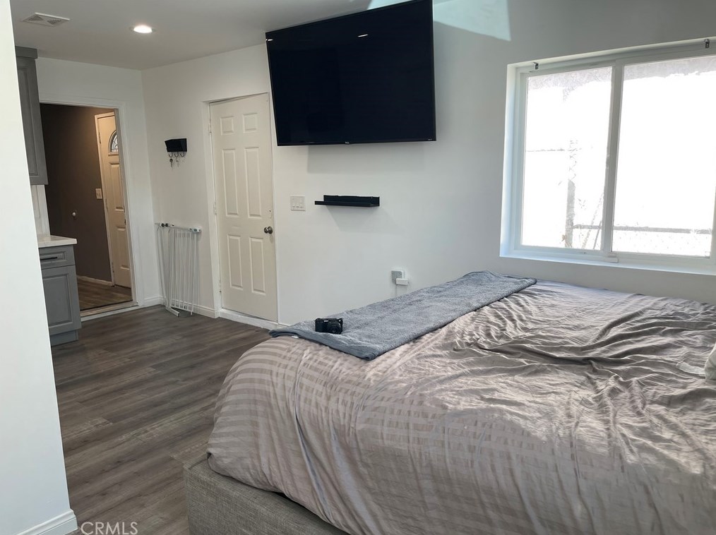 9707 Bandera St, Los Angeles CA  90002-3012 exterior