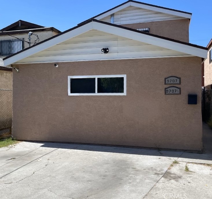 9707 Bandera St, Los Angeles CA  90002-3012 exterior