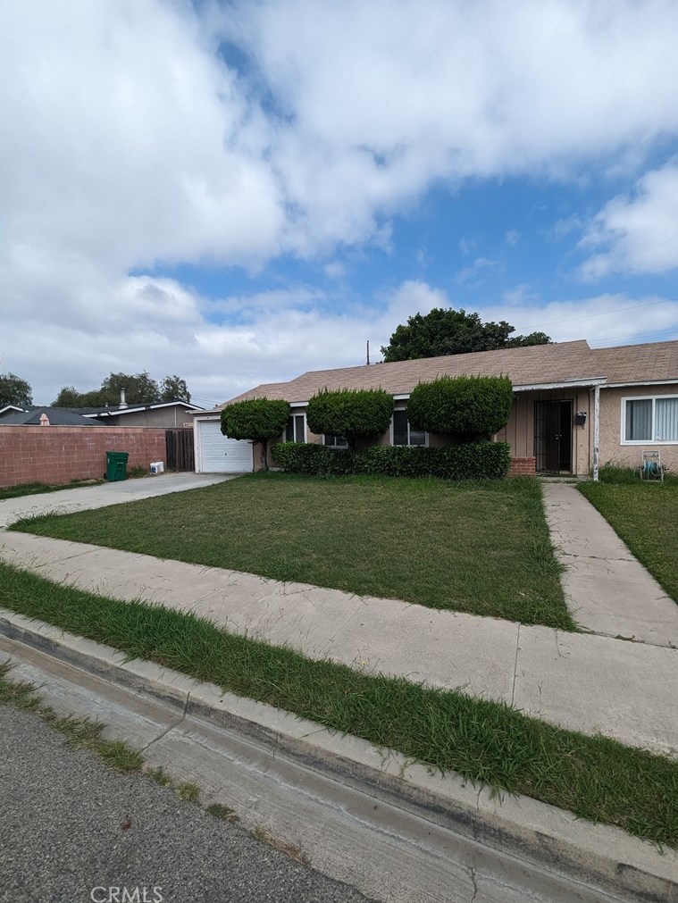 6341 Shawnee Rd, Westminster, CA 92683-2058