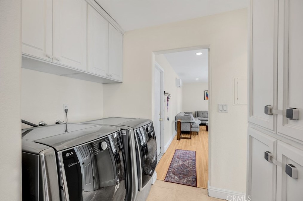 2105 San Marcos Pl, Claremont CA  91711-1766 exterior