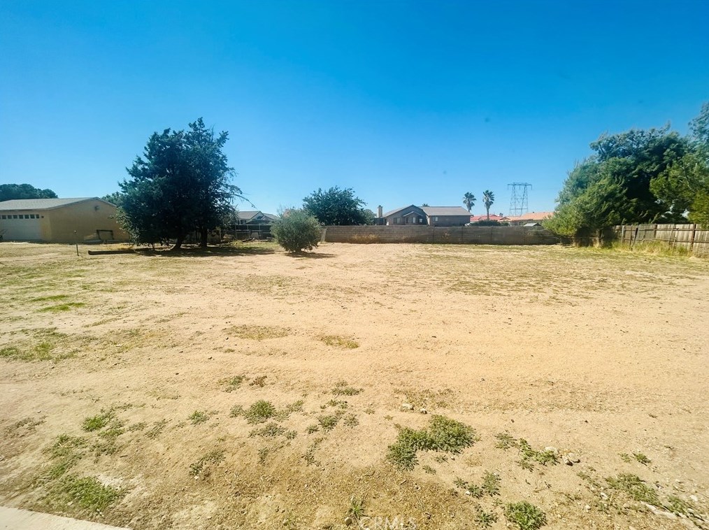 7218 7th Ave, Hesperia CA  92345-4473 exterior