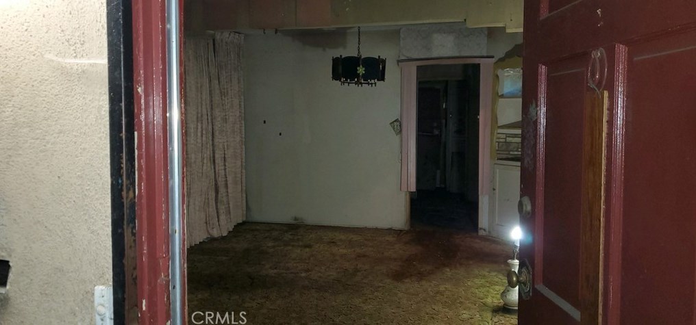827 95th St, Los Angeles, CA 90044-4713