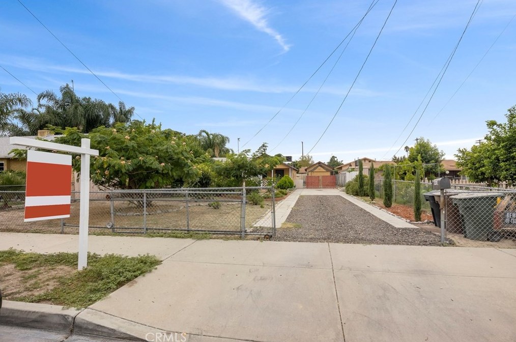 1331 Rialto Ave, Colton, CA 92324