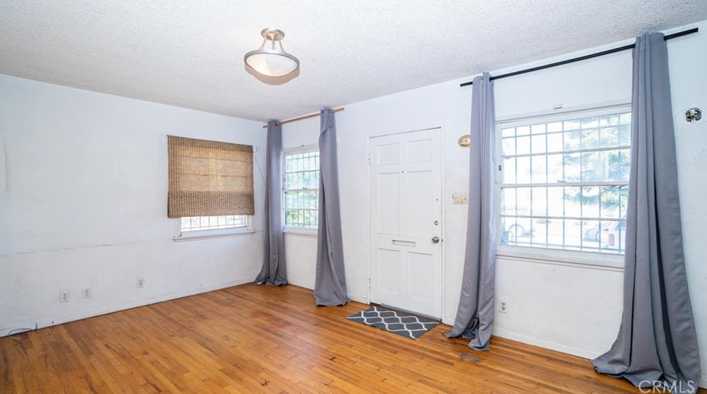 12912 Mccune Ave, Los Angeles CA  90066-3528 exterior