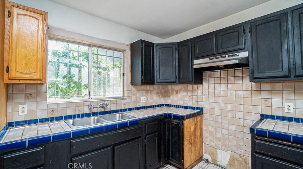 12912 Mccune Ave, Los Angeles CA  90066-3528 exterior