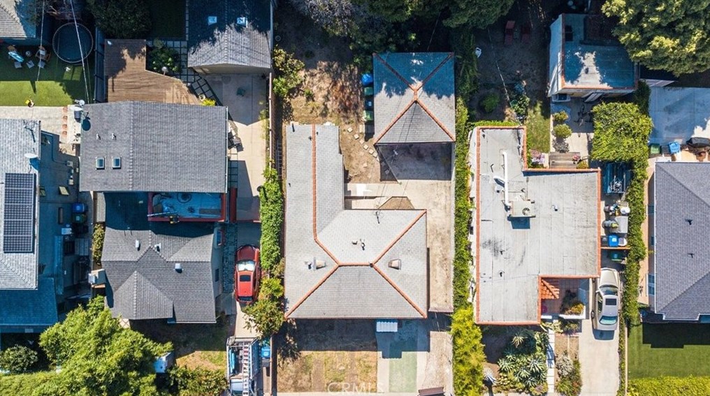 12912 Mccune Ave, Los Angeles CA  90066-3528 exterior