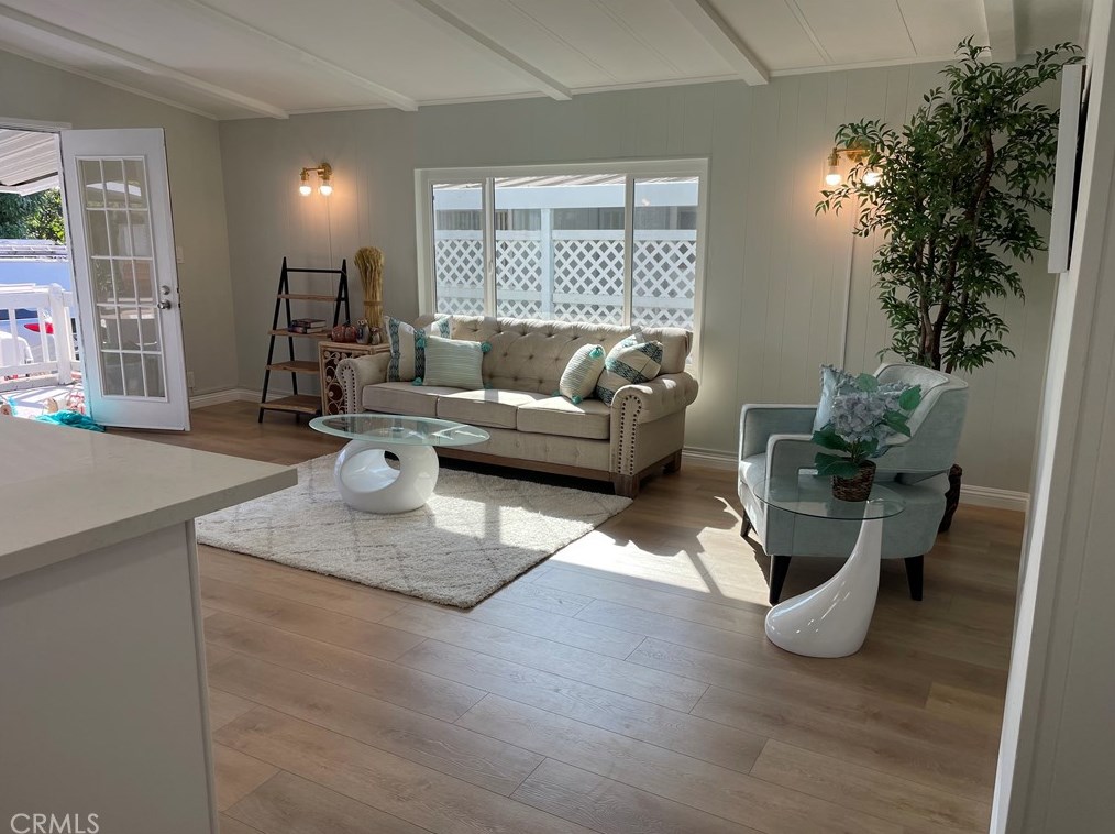 692 N Adele St #101, Orange, CA 92867