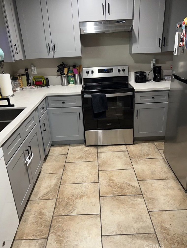 553 Wayland Ct, Claremont CA  91711-5001 exterior
