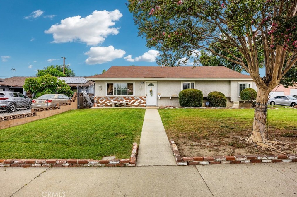1085 Belfort Ave, Pomona, CA 91767-4218