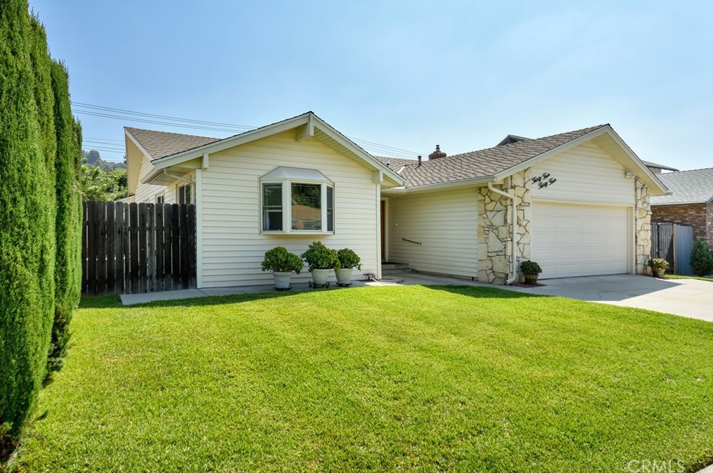 3434 Castle Rock Rd, Pomona, CA 91765-3709