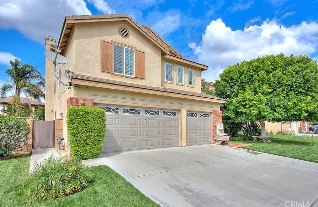 7415 Excelsior Dr, Corona, CA 92880