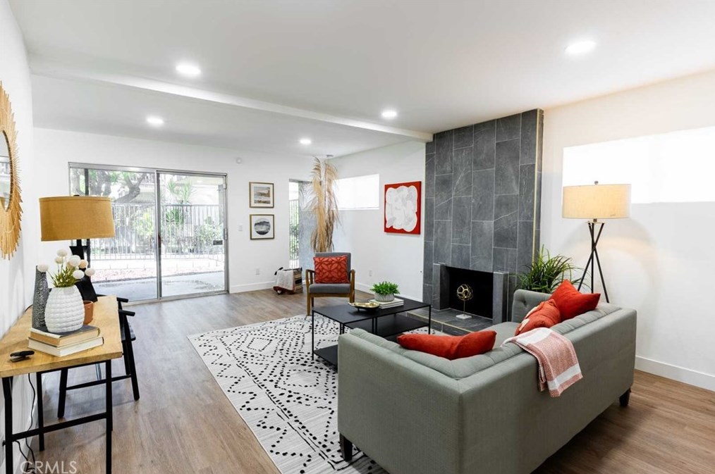 4424 San Jose St, Montclair, CA 91763-1752
