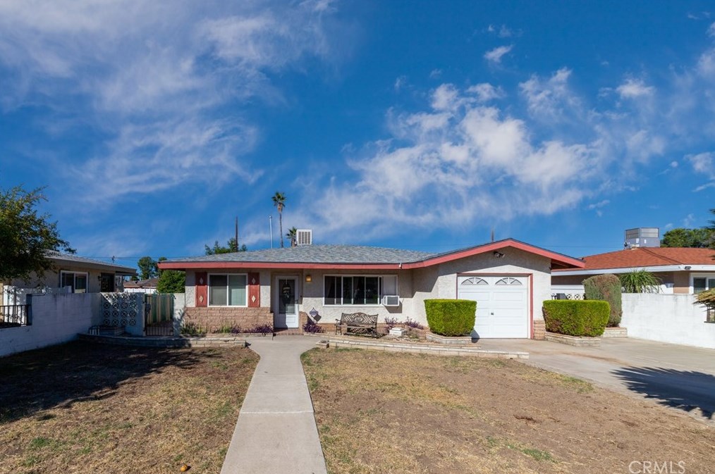 7634 Drummond Ave, Highland, CA 92346-3668