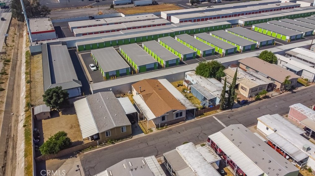 17225 Valley Blvd, Fontana CA  92335-6817 exterior