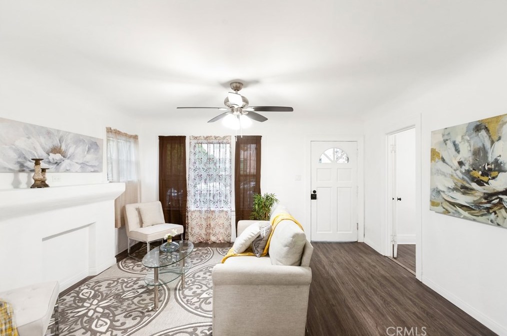 4209 Mckinley Ave, Los Angeles CA  90011-3025 exterior