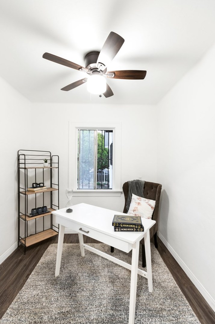 4209 Mckinley Ave, Los Angeles CA  90011-3025 exterior