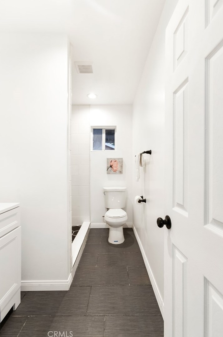 4209 Mckinley Ave, Los Angeles CA  90011-3025 exterior