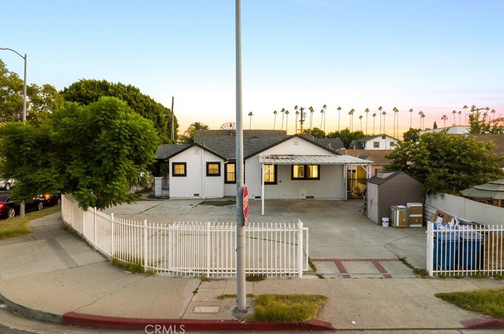 4209 Mckinley Ave, Los Angeles CA  90011-3025 exterior