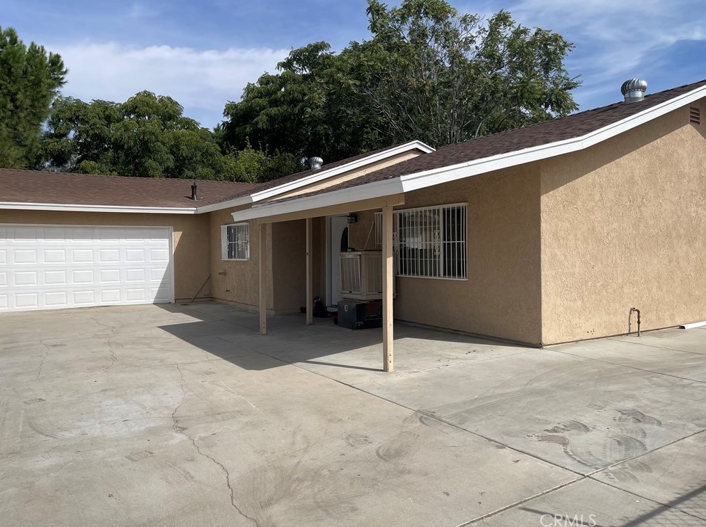 26024 10th St, Highland, CA 92346-3410