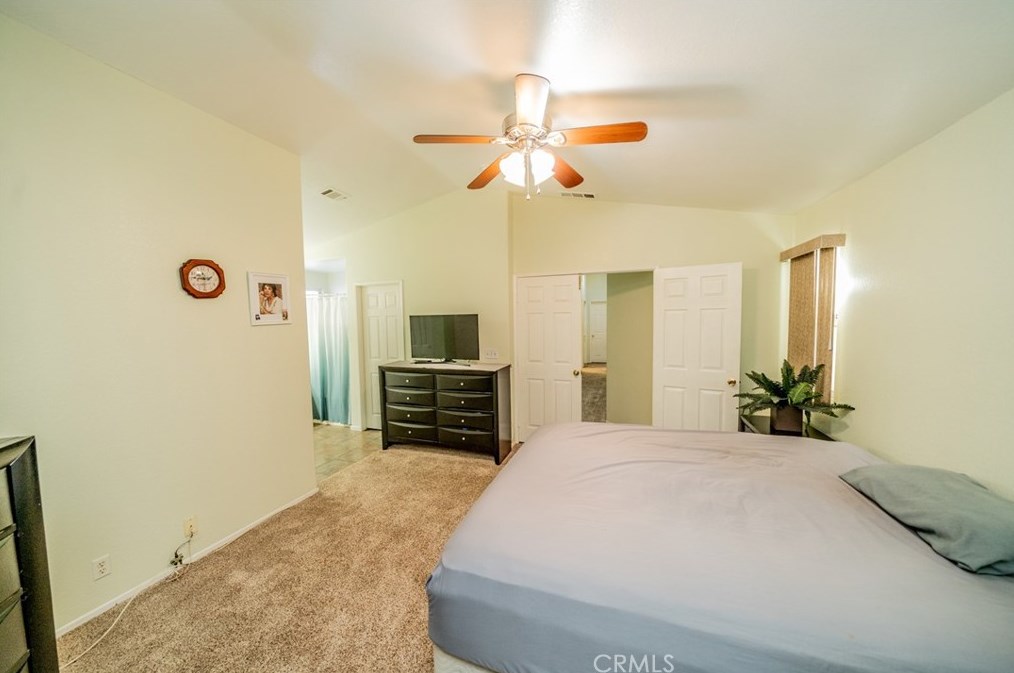 9052 Powell Ave, Hesperia CA  92344-8291 exterior