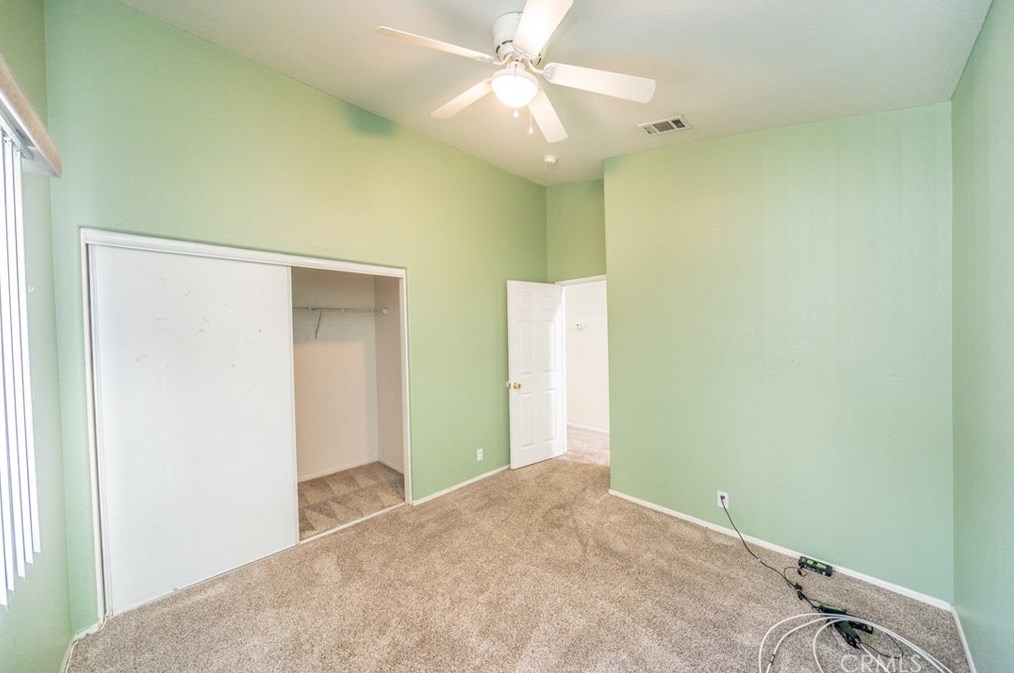 9052 Powell Ave, Hesperia CA  92344-8291 exterior