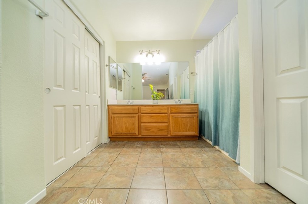 9052 Powell Ave, Hesperia CA  92344-8291 exterior