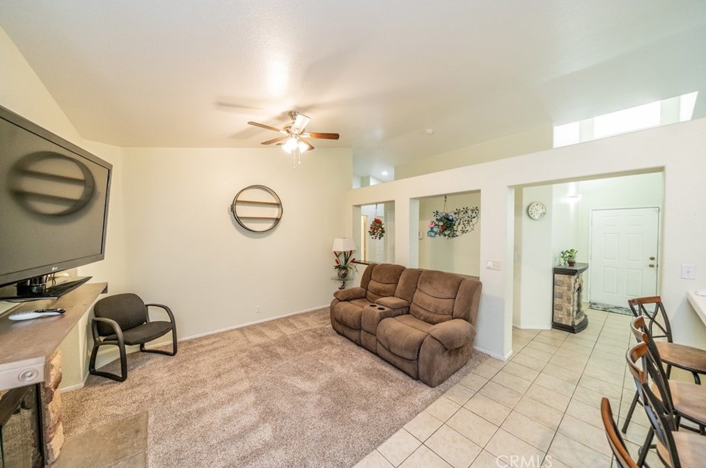 9052 Powell Ave, Hesperia CA  92344-8291 exterior