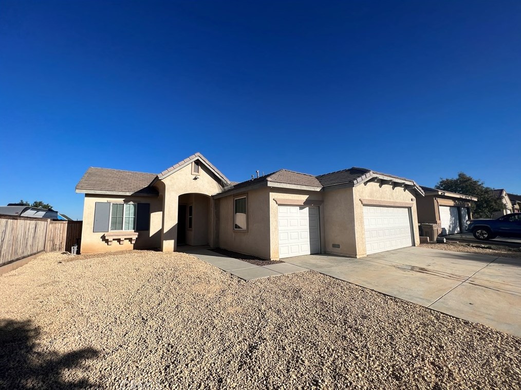 9011 Azalea Springs Rd, Hesperia, CA 92344