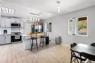 15063 Mauna Loa St, Hesperia, CA 92345 - Photo 2