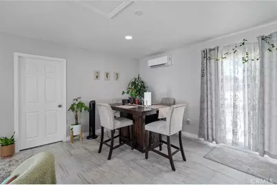 15063 Mauna Loa St, Hesperia, CA 92345 - Photo 12