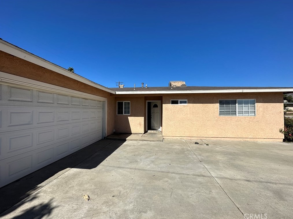 1482 Blythe Ave, Highland, CA 92346