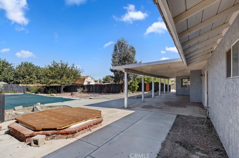 13052 Quapaw Rd, Apple Valley CA  92308-6269 exterior