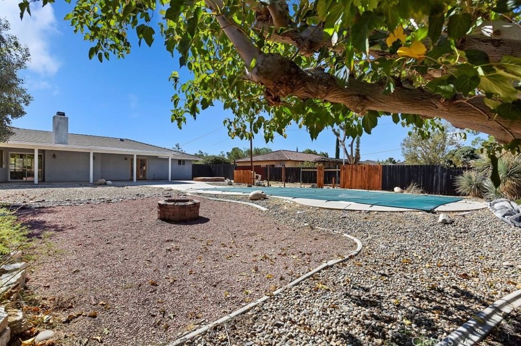 13052 Quapaw Rd, Apple Valley CA  92308-6269 exterior