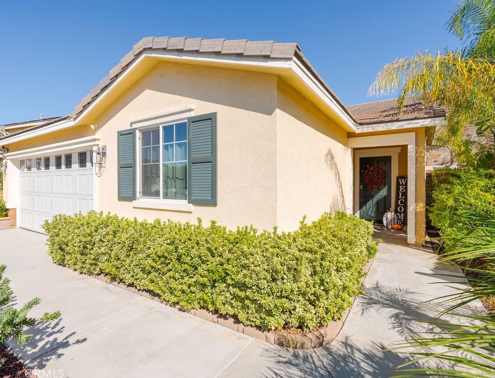 35248 Bacopa Ct, Lake Elsinore, CA 92532