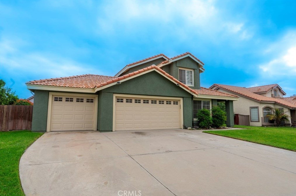 3587 N Grapewood Ave, Rialto, CA 92377