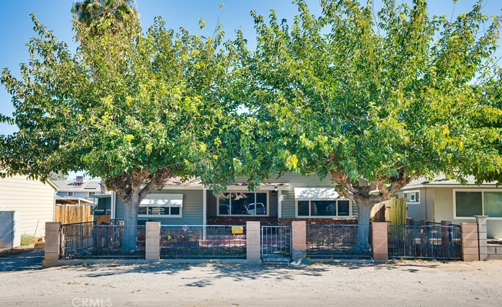 706 Buchanan St, Taft, CA 93268-1510