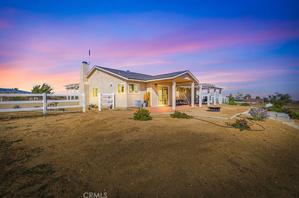 8363 Ailanthus St, Phelan, CA 92371