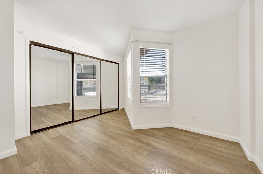 205 W Maple St #10, Glendale, CA 91204