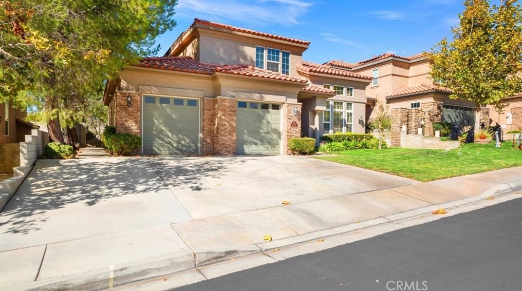 16164 Maricopa Ln, Apple Valley, CA 92307-7801