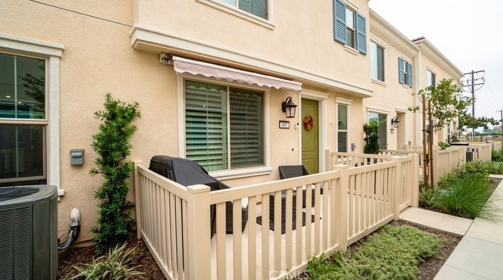 462 N Glenwood Ave, Rialto, CA 92376