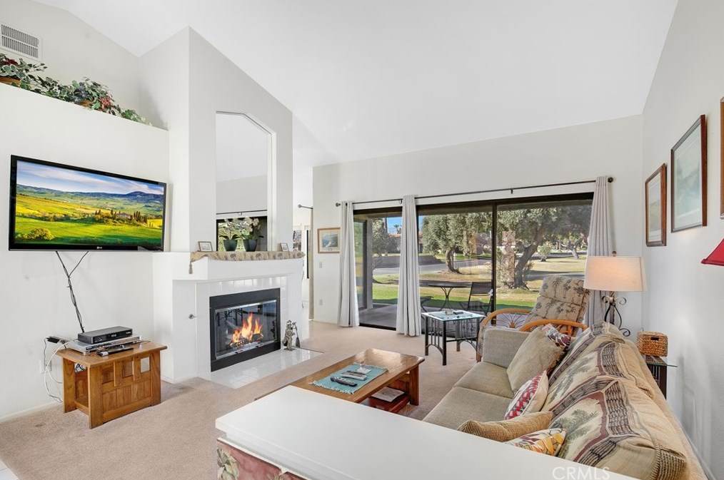 41531 Preston Trl, Palm Desert, CA 92211-9217