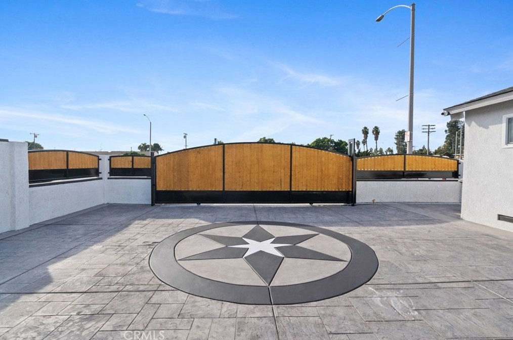 300 N Brookhurst St, Anaheim, CA 92801