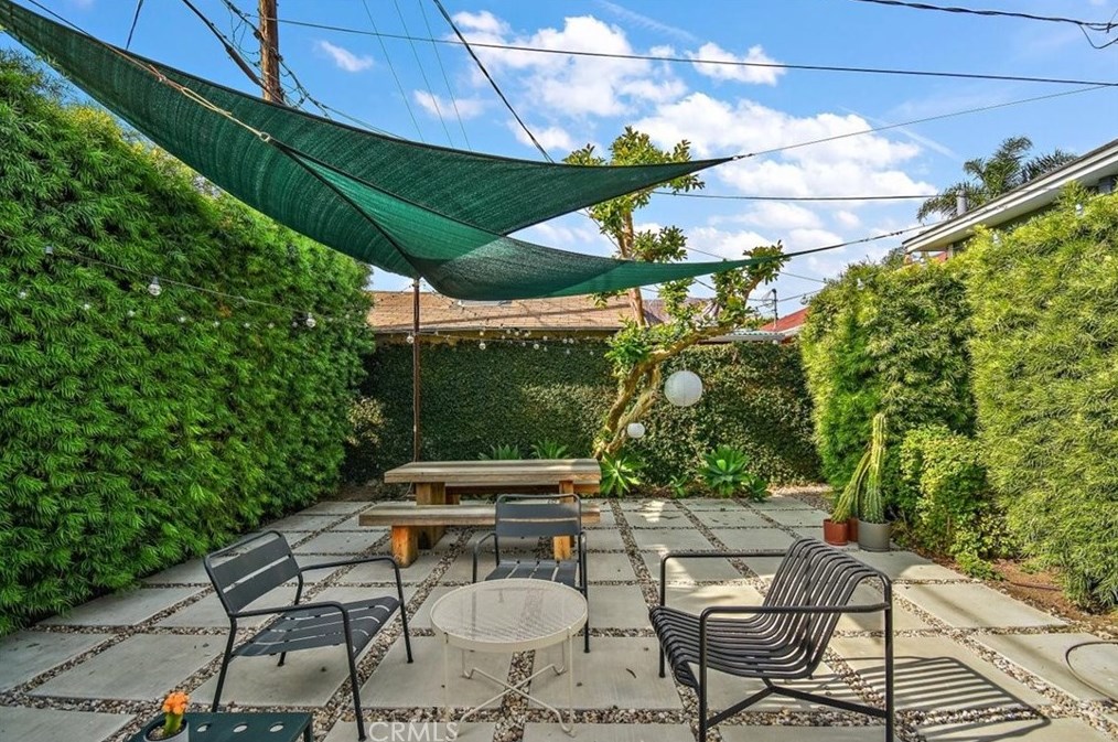 6602 Barton Ave, Los Angeles CA  90038-2548 exterior