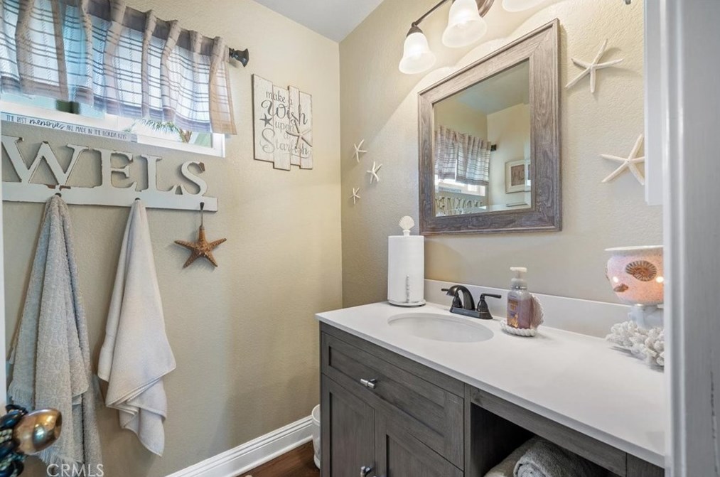 11611 Homewood Pl, Fontana CA  92337-0669 exterior