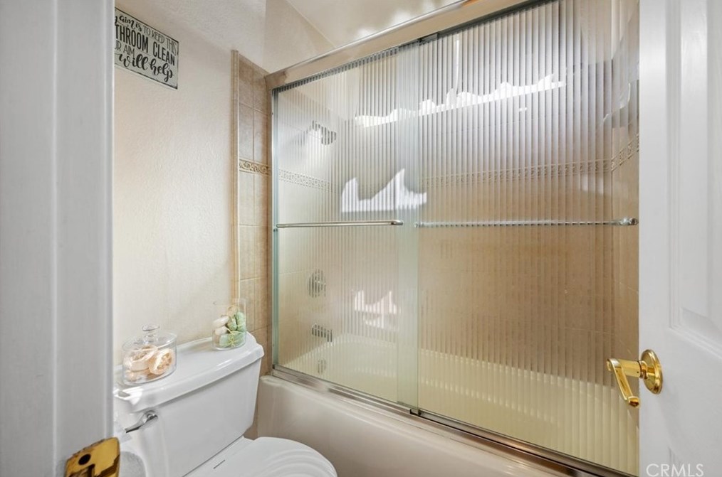 11611 Homewood Pl, Fontana CA  92337-0669 exterior